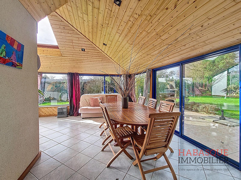 Maison - 101 m² - 8 pièces