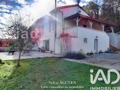 Maison - 139 m² - 5 pièces