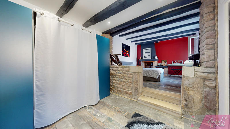 Maison - 90 m² - 4 pièces