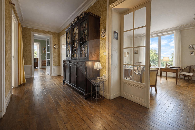 Appartement - 112 m² - 5 pièces