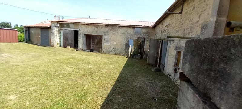 Maison - 235 m² - 9 pièces