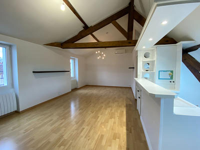 Appartement - 83 m² - 3 pièces