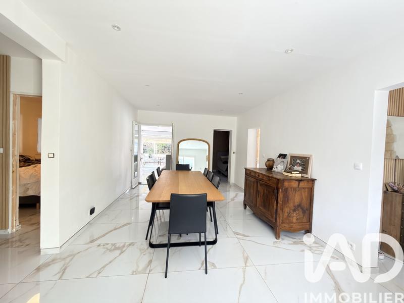 Maison - 179 m² - 5 pièces