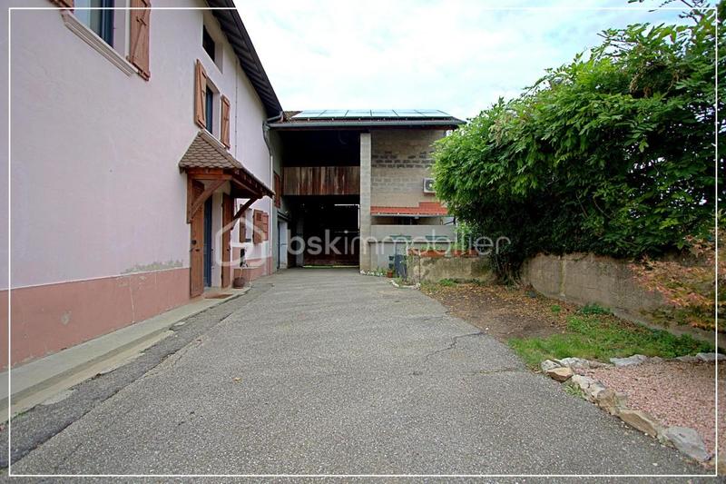 Maison - 165 m² - 8 pièces