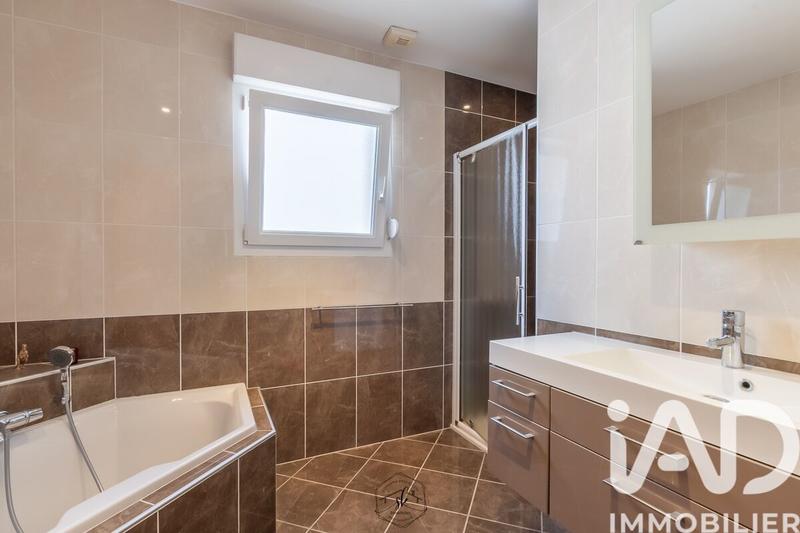 Maison - 152 m² - 6 pièces