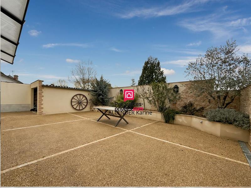 Maison - 190 m² - 7 pièces