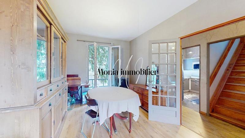 Pavillon - 160 m² - 7 pièces