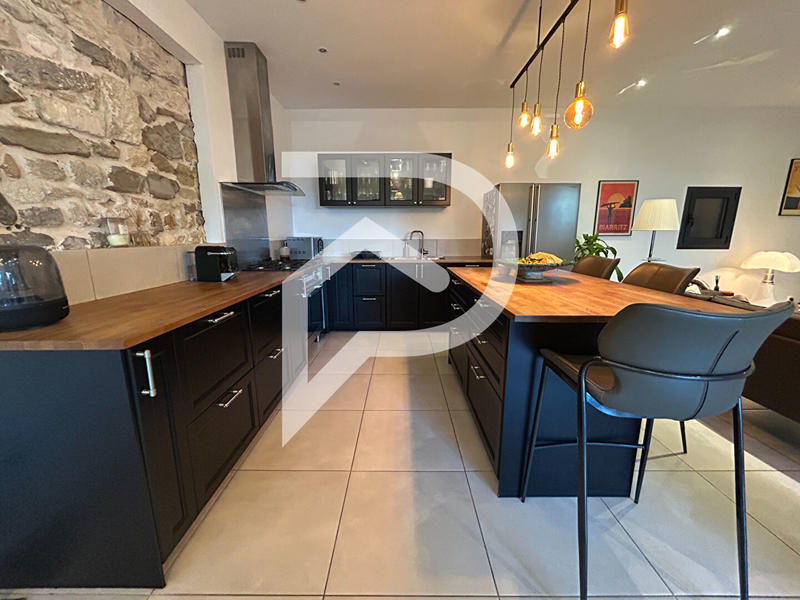 Maison - 137 m² - 4 pièces