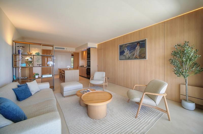 Appartement - 104 m² - 4 pièces