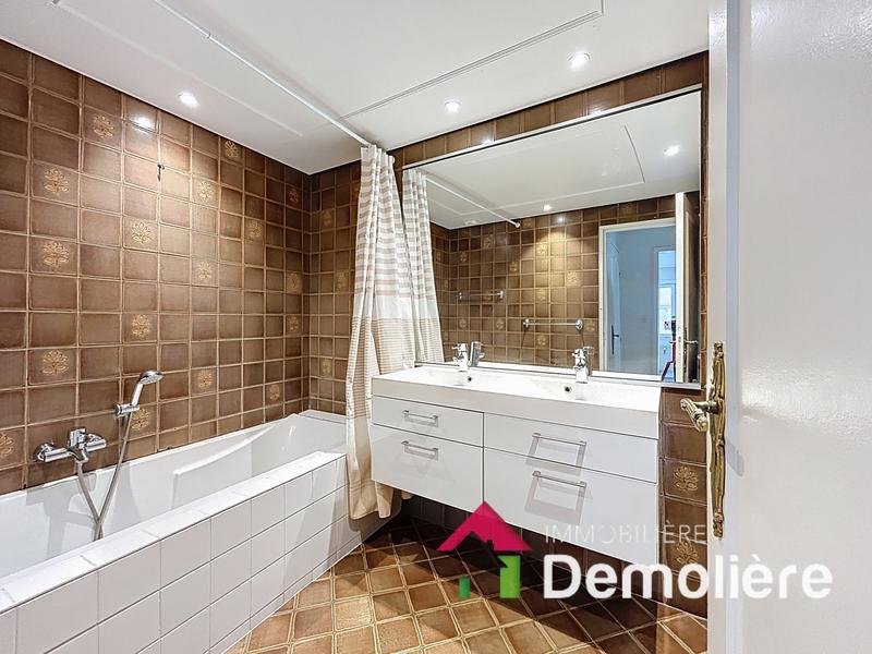 Appartement - 98 m² - 4 pièces