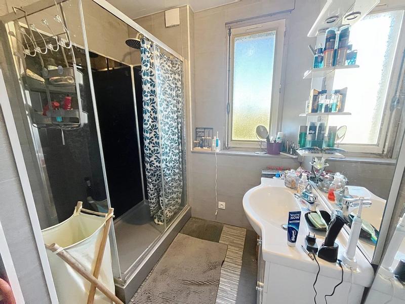 Maison - 93 m² - 4 pièces