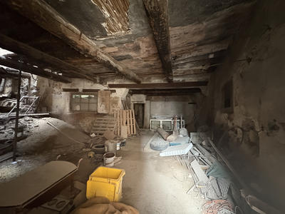 Maison de village - 201 m² - 2 pièces