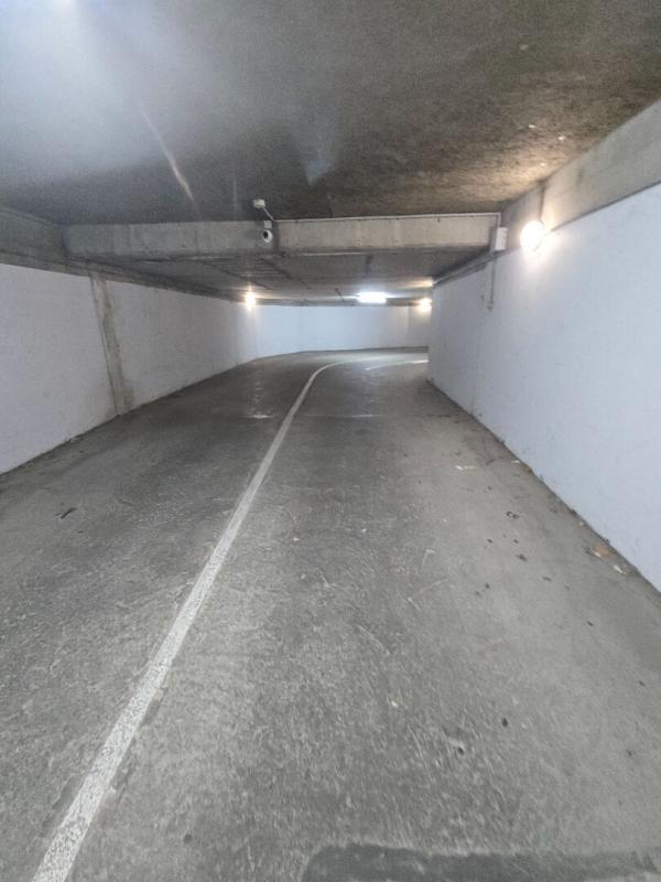 Parking / Garage - 14 m²