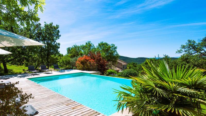 Propriété - 335 m² - 10 pièces