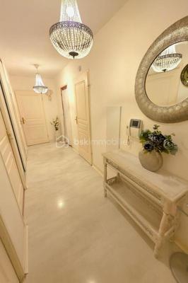 Appartement - 82 m² - 4 pièces