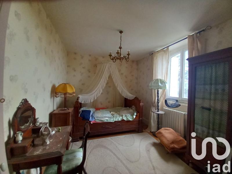 Maison - 300 m² - 12 pièces