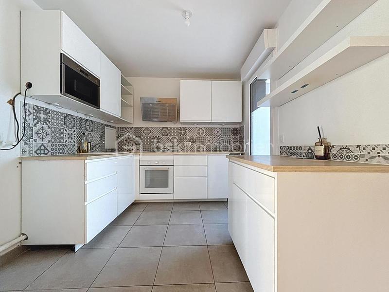 Appartement - 83 m² - 4 pièces