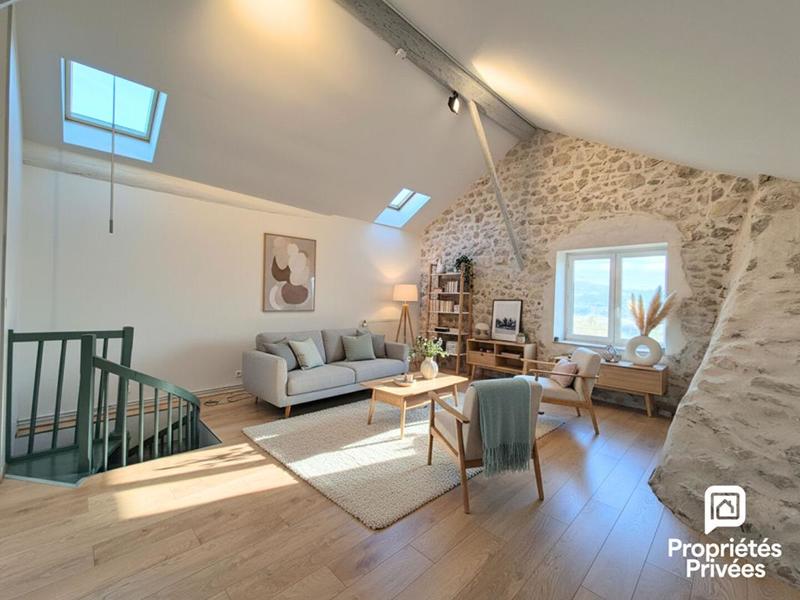 Maison - 193 m² - 6 pièces