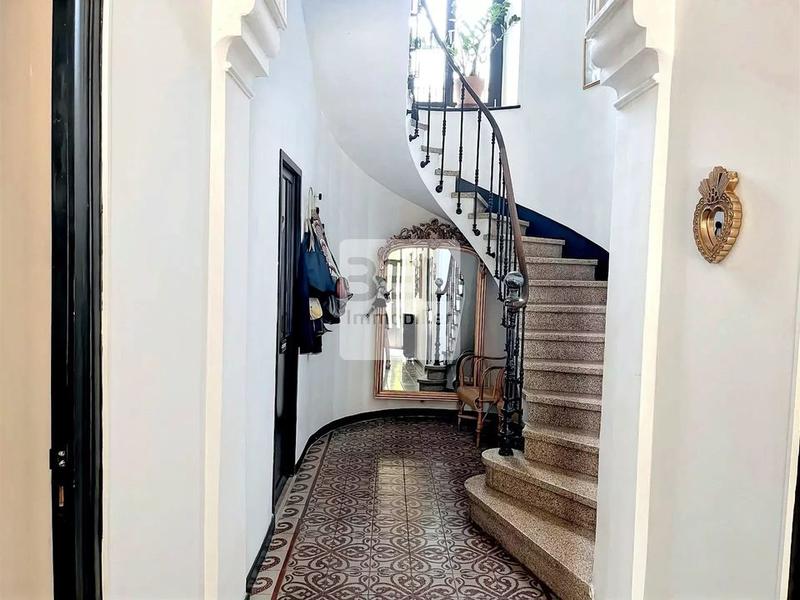 Maison de maîtres - 182 m² - 6 pièces