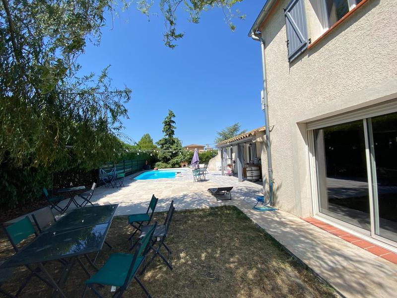 Maison - 166 m² - 7 pièces