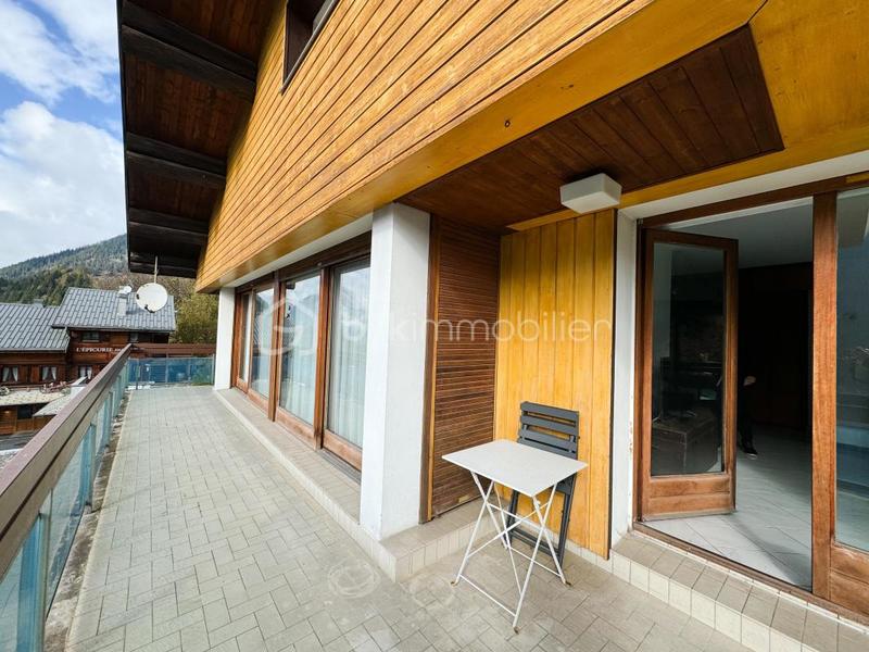 Maison - 255 m² - 12 pièces