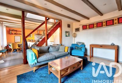 Maison - 99 m² - 5 pièces