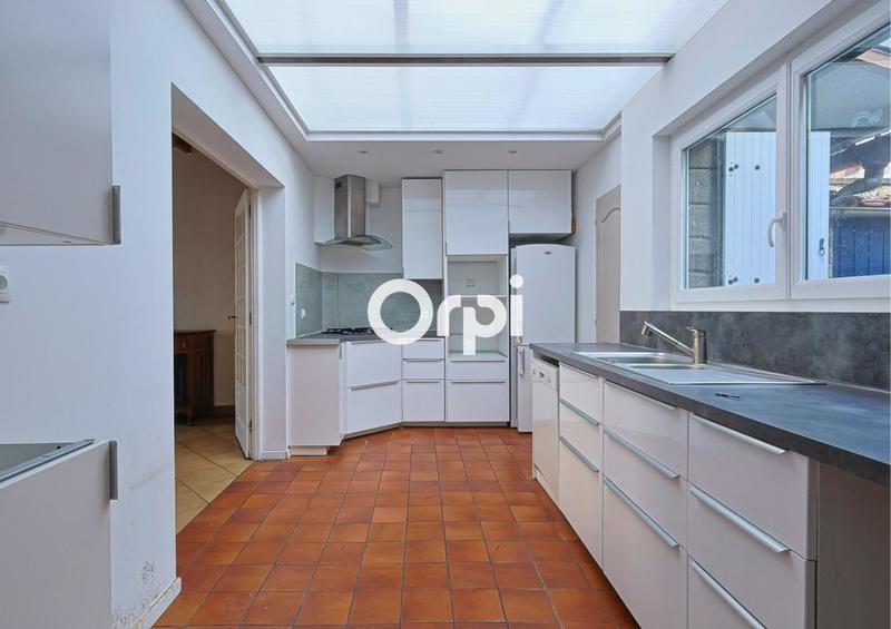 Maison - 96 m² - 4 pièces