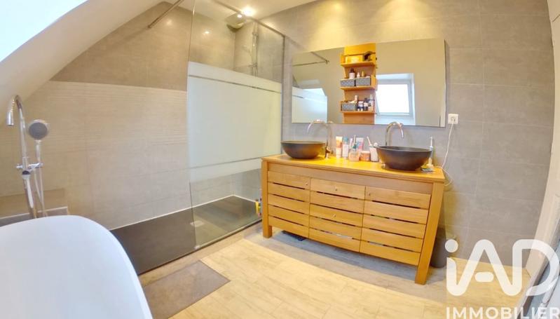 Maison - 112 m² - 6 pièces