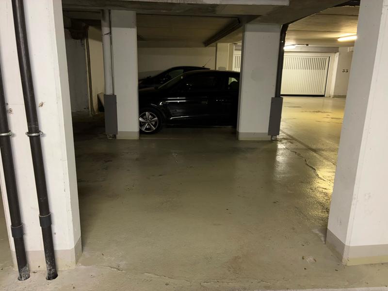 Parking / Garage - 18 m²