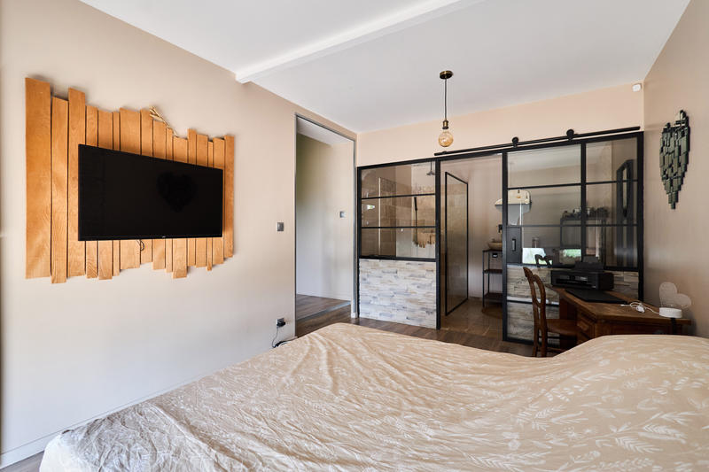 Maison - 180 m² - 6 pièces