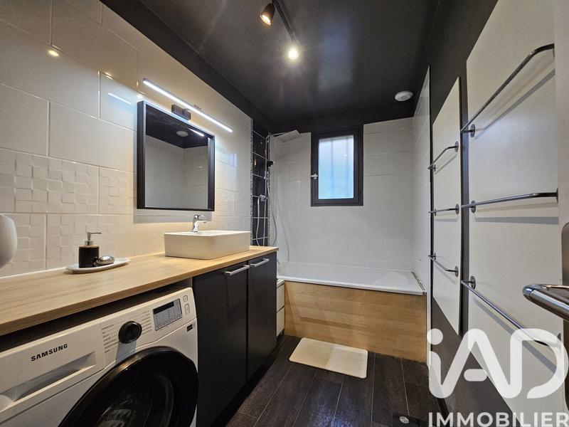 Maison - 86 m² - 4 pièces