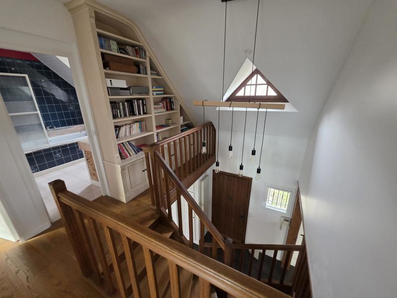 Maison - 167 m² - 7 pièces