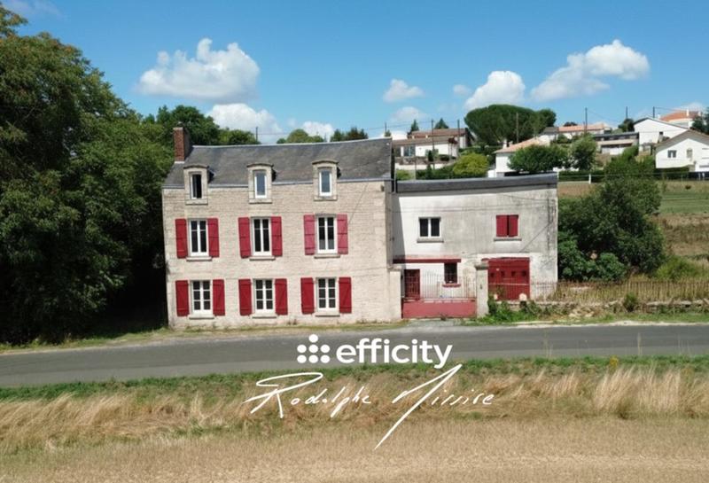 Maison - 250 m² - 10 pièces