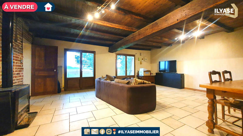 Maison - 220 m² - 8 pièces