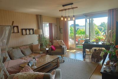 Appartement - 97 m² - 4 pièces