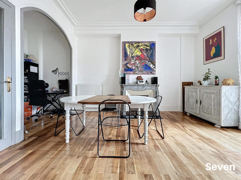 Appartement - 110 m² - 3 pièces