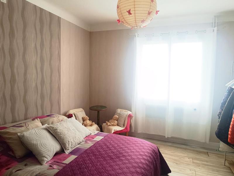 Maison - 220 m² - 8 pièces