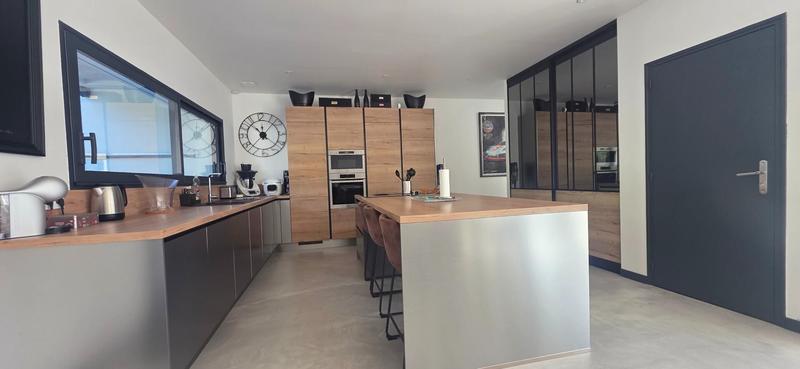 Maison - 146 m² - 6 pièces