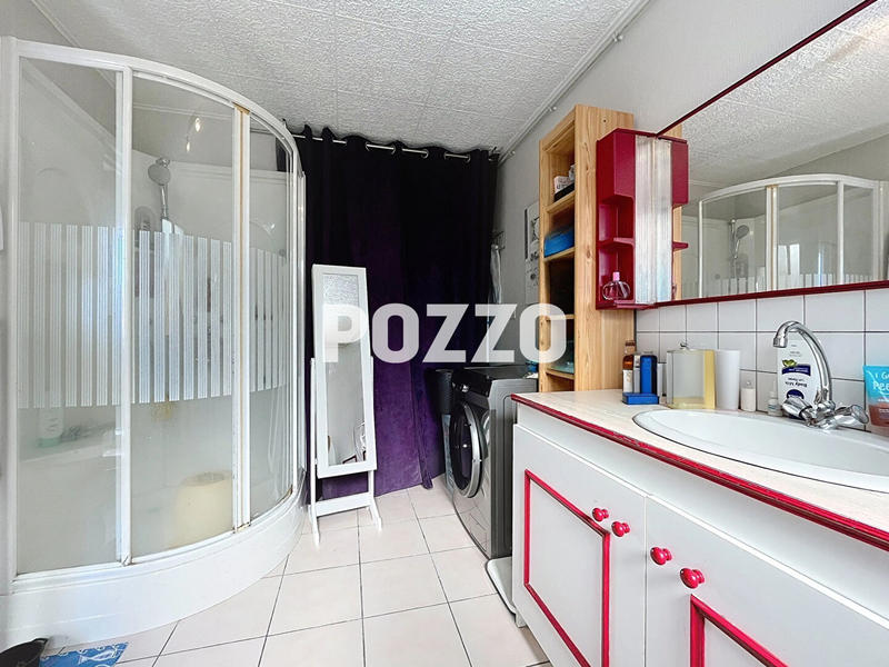 Maison - 90 m² - 5 pièces