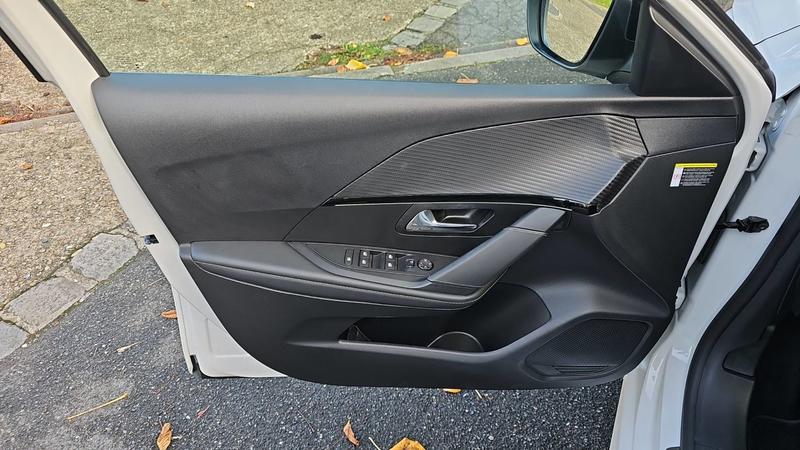 Peugeot 208 1.2 PureTech 130 Eat8 Gt - Automatique Entretien constructeur