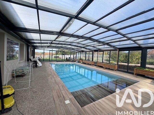 Maison - 219 m² - 6 pièces