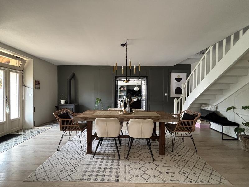 Maison - 180 m² - 5 pièces