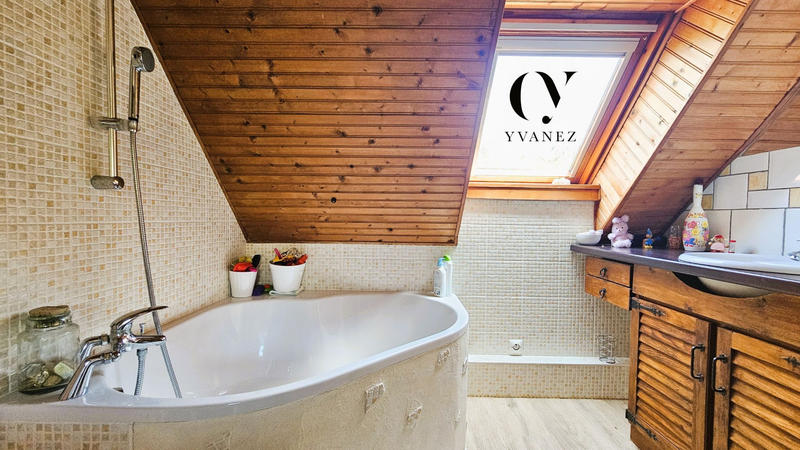 Maison - 149 m² - 6 pièces