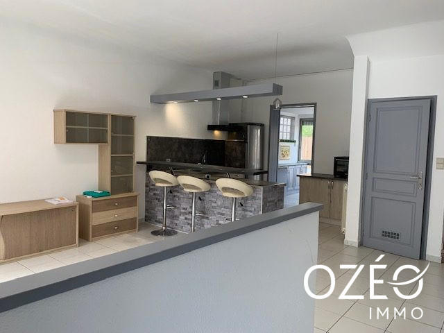 Maison traditionnelle - 105 m² - 4 pièces