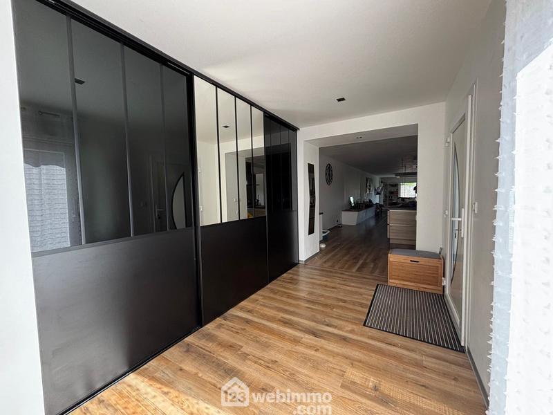 Maison - 226 m² - 7 pièces