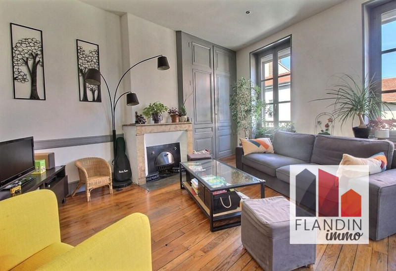 Appartement - 75 m² - 3 pièces