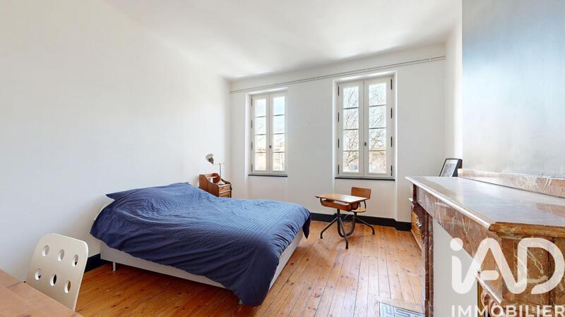 Maison de ville - 343 m² - 13 pièces