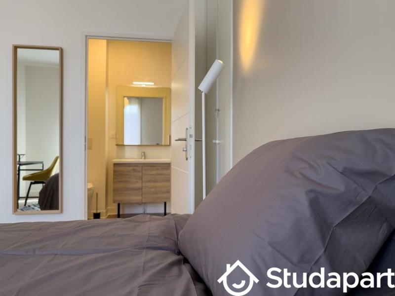 Chambre - 14 m² - 1 pièce