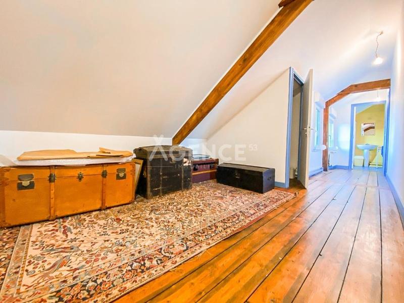 Maison bourgeoise - 242 m² - 8 pièces