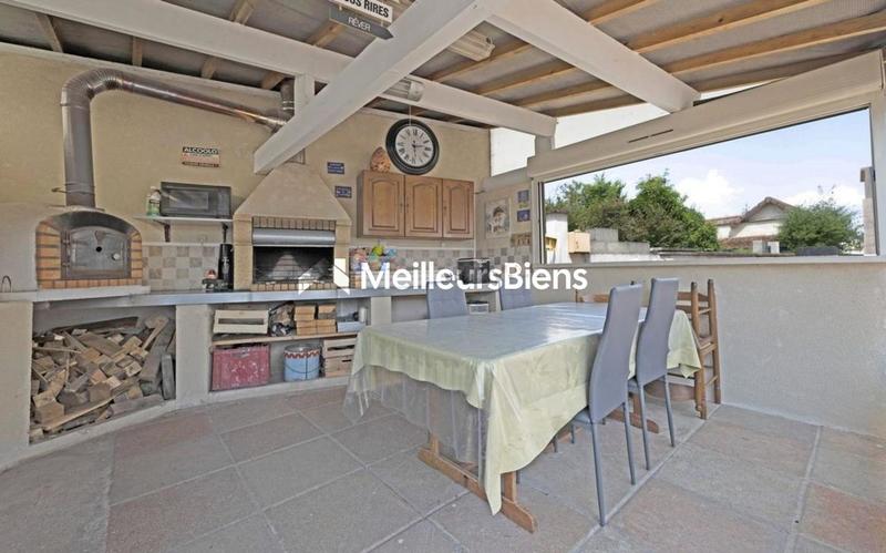 Maison - 186 m² - 5 pièces